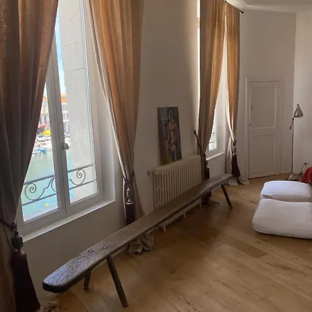 Apartment Maison De Charme A *