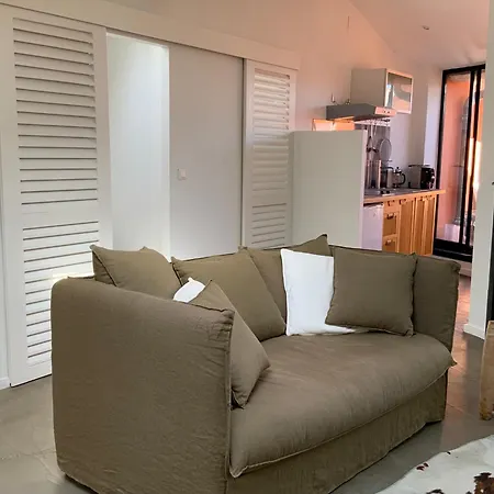 Maison De Charme à Appartement