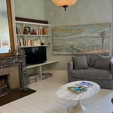 Appartement Maison De Charme à Sète