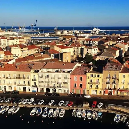 Maison De Charme à Appartement